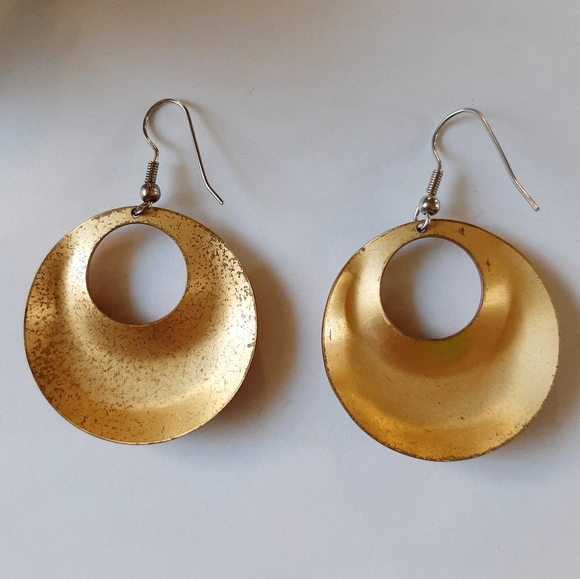 Vintage Glam Circle Earrings - Picture 3 of 3